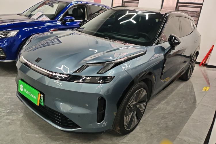 Used Lynk & Co 08 EM-P 2025 220 km All-Wheel-Drive Performance Halo