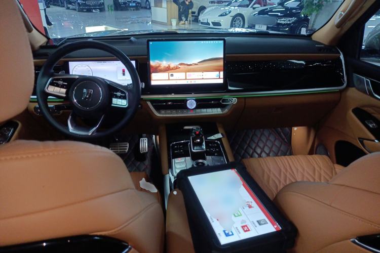 Used Tank 500 New Energy 2023 Hi4-T
