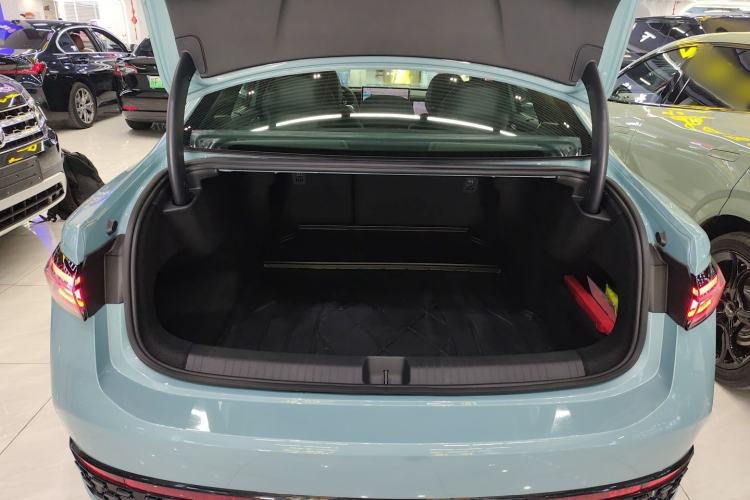 Used Volkswagen Passat 2025 Pro 380TSI Starry Dragon Luxury Edition
