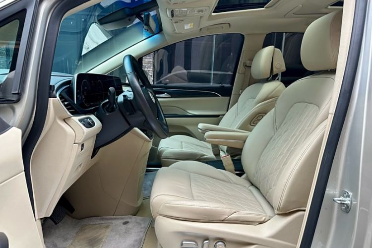 Used Buick GL8 2023 ES Lu Zun Luxury Model
