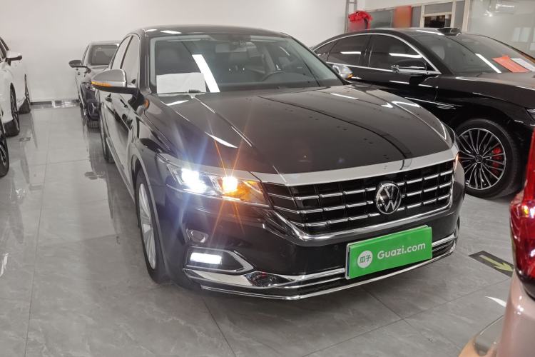 Used Volkswagen Passat 2020 330TSI Elite Edition China VI

