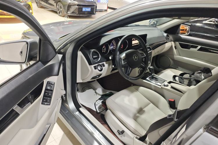 Used Mercedes-Benz C-Class 2013 C 180 Classic Grand Edition
