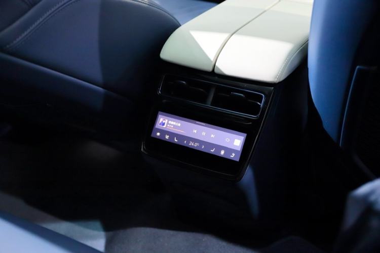 Used Zeekr 001 2025 WE Edition 100 kWh Rear-Wheel Drive
