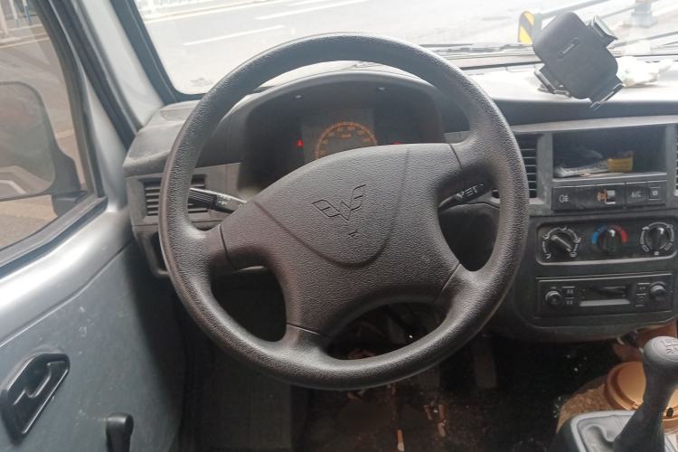 Used Wuling Zhiguang 2023 1.5L Practical Version 5/7 Seats