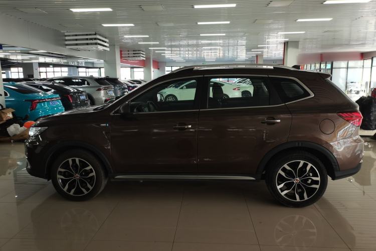 Used Roewe RX5 2016 20T Two-Wheel Drive Automatic Internet Smart Edition
