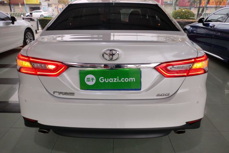 Used Toyota Camry 2021 2.0G Luxury Edition
