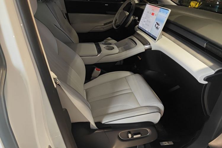 Used XPeng X9 2024 640 All-Wheel Drive High-Performance Max