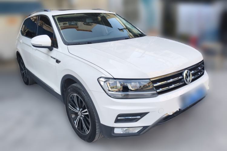 Used Volkswagen Tiguan L 2019 330TSI Automatic Two-Wheel Drive Panoramic Comfort Edition China VI Standard
