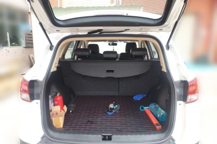 Used Dongfeng Aeolus AX7 2015 2.0L Automatic Zhiyi Trim