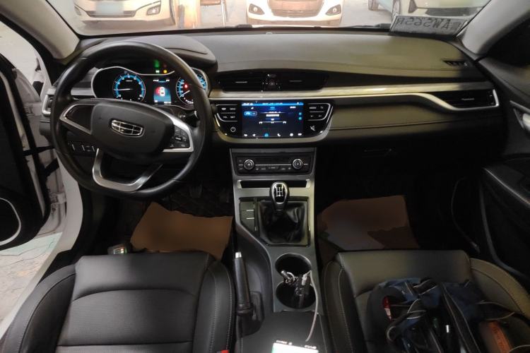 Used Geely Auto Emgrand 2019 Leading Edition 1.5L Manual Luxury Model China VI Standard
