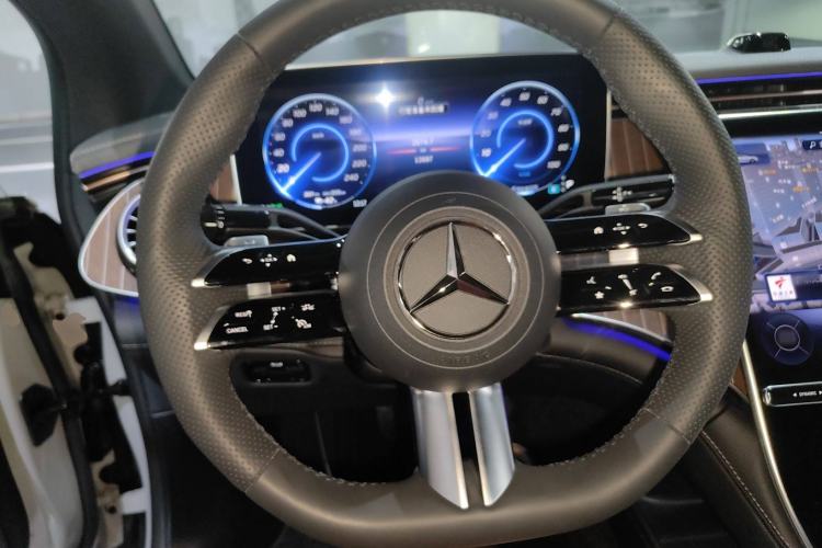 Used Mercedes-Benz EQE 2022 350 Luxury Edition
