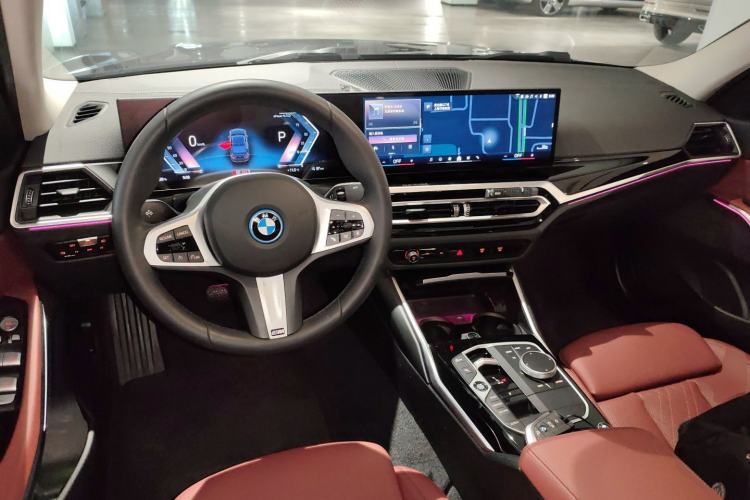 Used BMW i3 2024 eDrive 35 L
