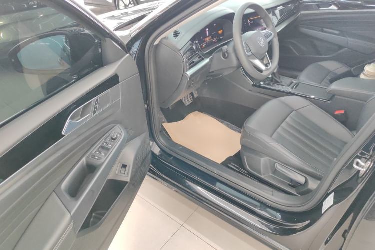 Used Volkswagen Passat 2024 280TSI Business Edition
