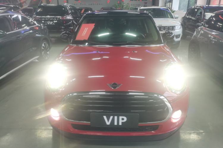 Used MINI MINI 2018 1.5T COOPER Artist Five-Door Edition
