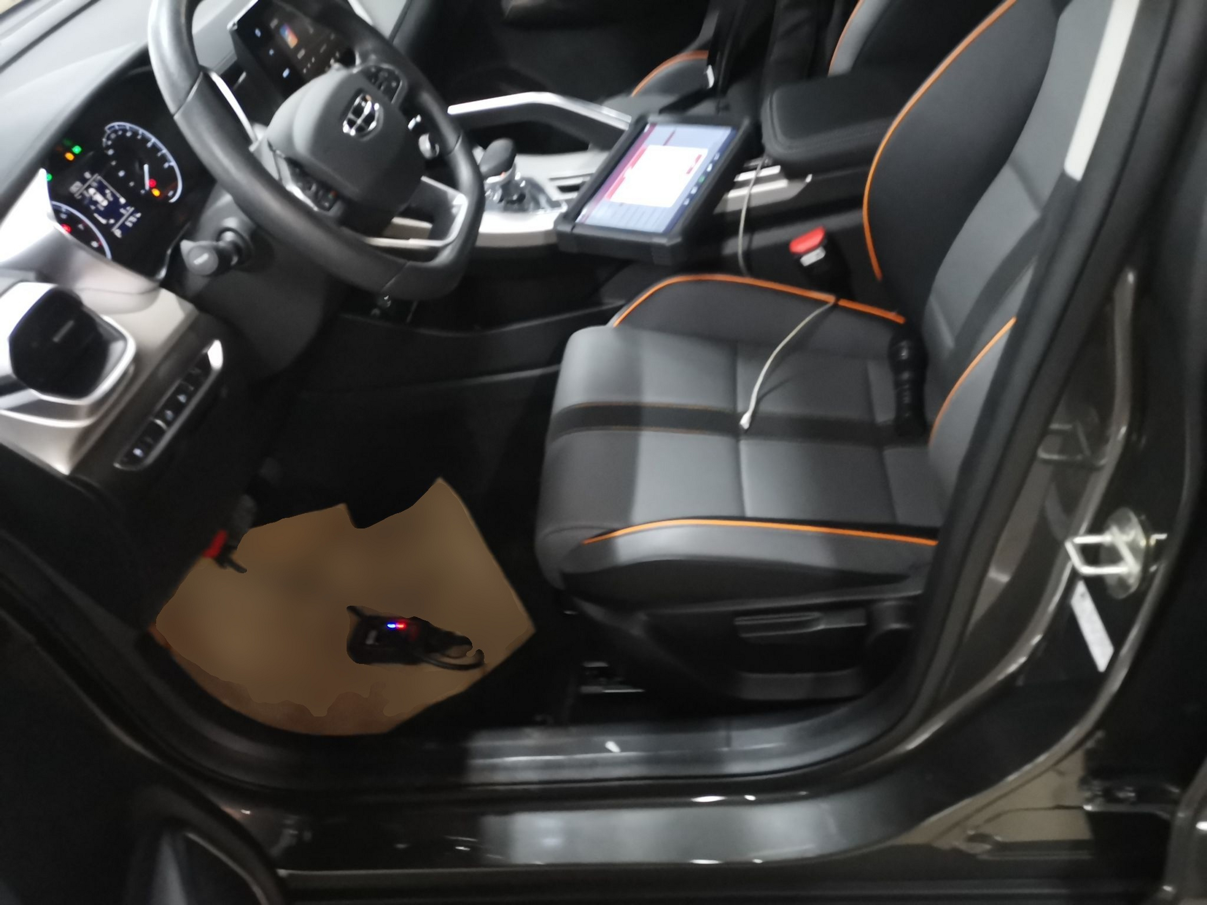 Переднее сиденье в автомобиле