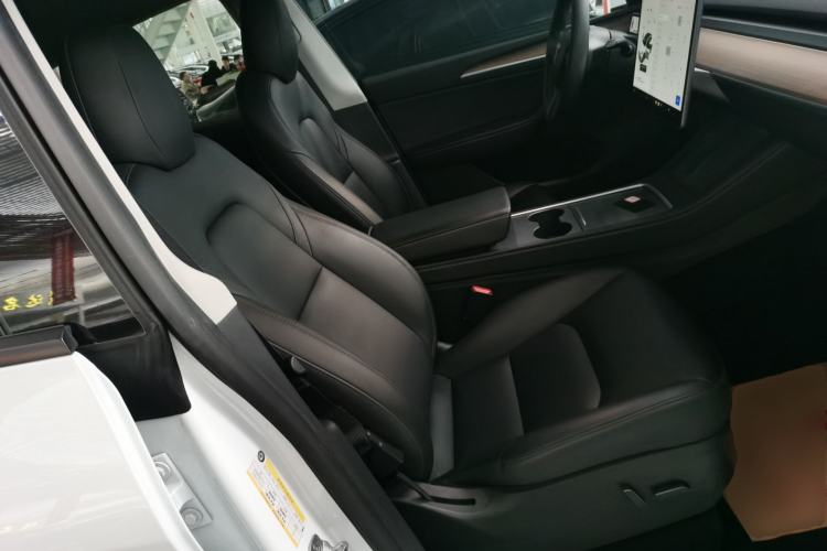 Used Tesla Model Y 2021 Standard Range Rear-Wheel Drive Version
