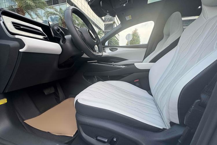 Used BYD Seal 06 New Energy 2024 DM-i 120KM Flagship Model
