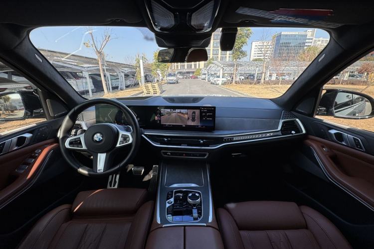 Used BMW X7 2023 xDrive40i Luxury M Sport Package
