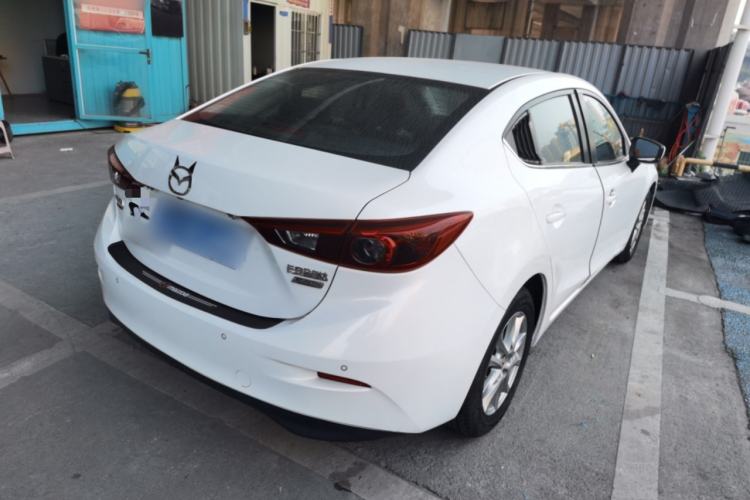 Used Mazda Mazda 3 Axela 2019 Cloud-Controlled Sedan 1.5L Automatic Luxury Model China VI Standard
