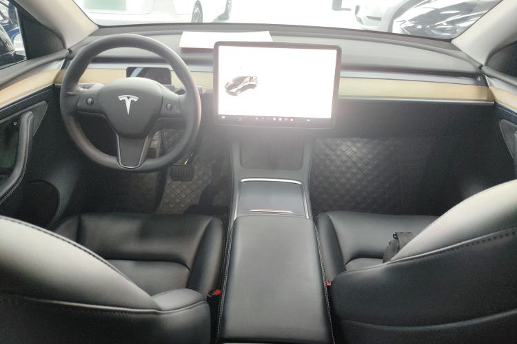 Used Tesla Model Y 2022 Rear-Wheel-Drive Version
