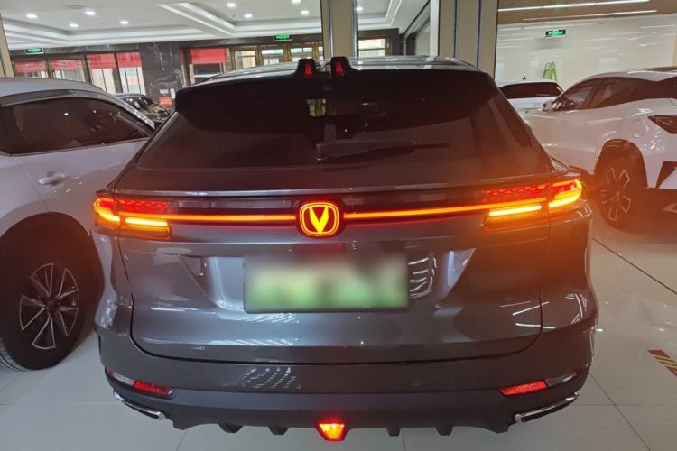 Used Changan UNI-K iDD 2024 ZhiDian iDD 1.5T 135km Smart Leading Model
