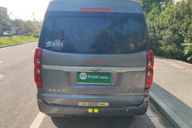 Used Jinbei Gold Hiace 2021 1.5L Passenger Vehicle Travel Lion 5-Seater
