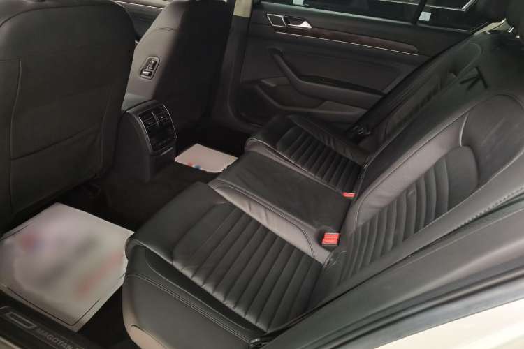 Used Volkswagen Magotan 2019 330TSI DSG Luxury Version China VI Standard
