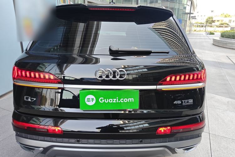 Used Audi Q7 2023 45 TFSI quattro S line Sport model