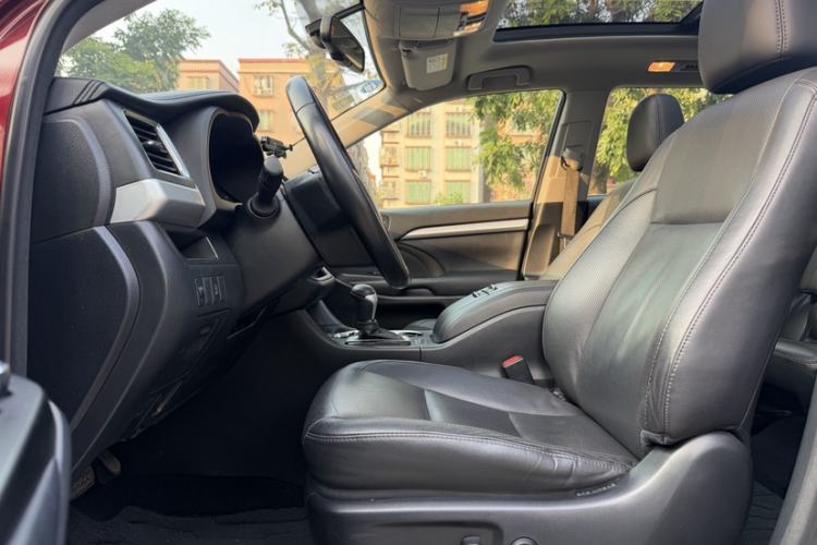 Used Toyota Highlander 2017 2.0T Four-Wheel Drive Luxury Edition 7 Seats
