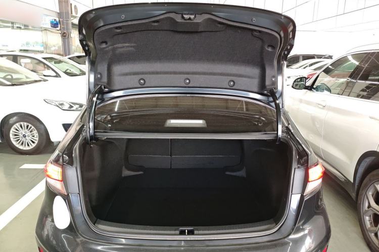 Used Toyota Levin 2022 Dual-Motor 1.8H E-CVT Leading Edition