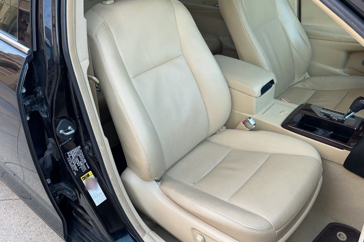 Used Toyota Camry 2015 Dual-Engine 2.5 HG Luxury Navigation Edition
