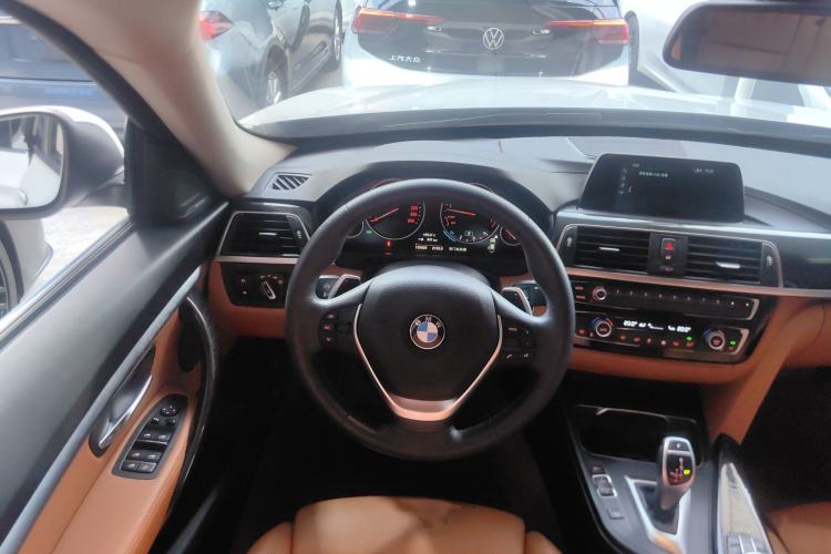 Used BMW 3 Series GT 2018 320i Luxury Design Package
