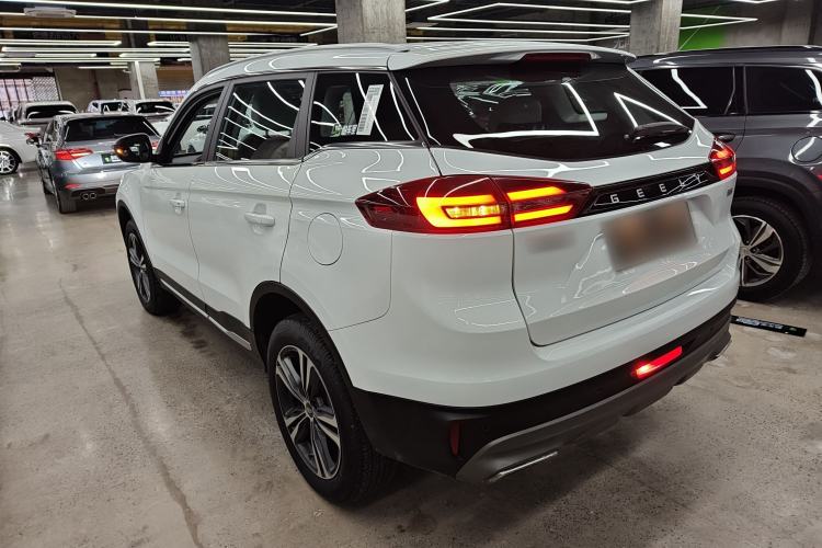 Used Geely Auto Emgrand X7 Sport 2022 1.8TD DCT Zhiya Trim
