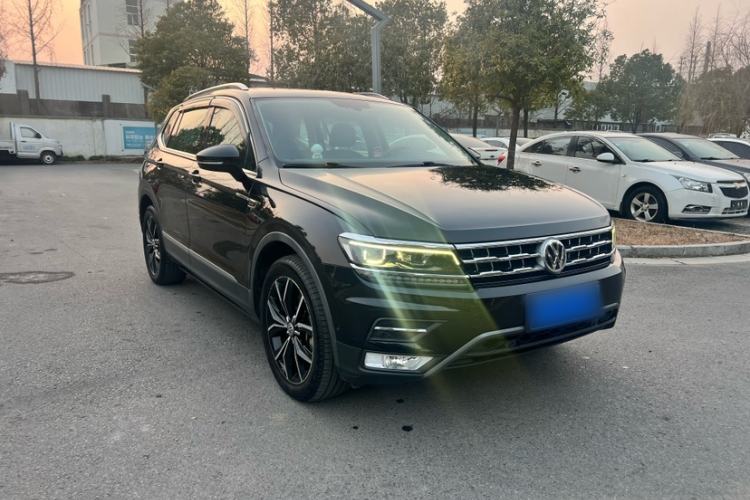 Used Volkswagen Tiguan L 2017 380TSI Automatic All-Wheel-Drive Flagship Edition
