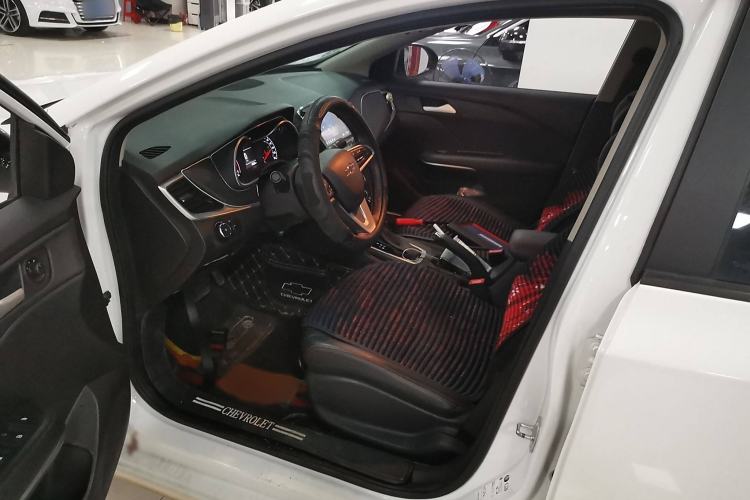 Used Chevrolet Monza 2020 Light Hybrid Redline 320T Dual-Clutch Joyful Edition
