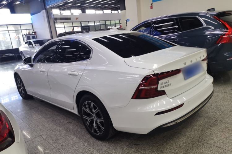 Used Volvo S60 2024 B4 Zhiyi Luxury Edition
