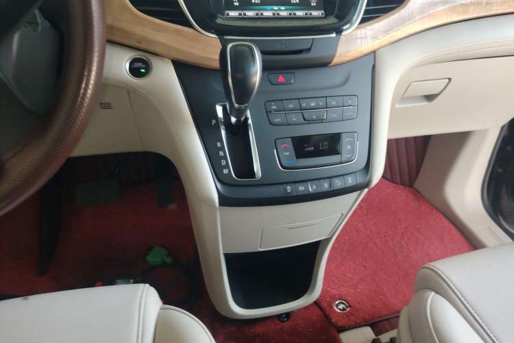 Used Buick GL8 2018 ES 28T Comfort Model China VI Standard
