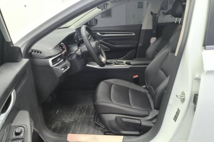 Used Geely Auto Emgrand 2023 4th Generation Champion Edition 1.5L CVT Prestige Model
