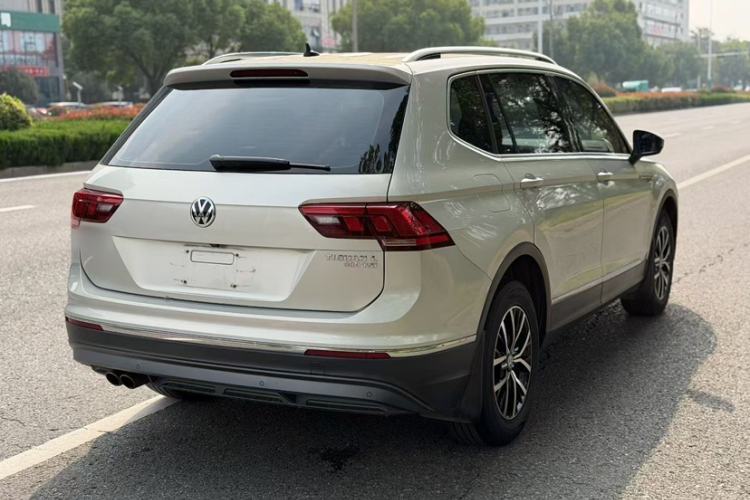 Used Volkswagen Tiguan L 2018 330TSI Automatic Two-Wheel Drive Luxury Edition
