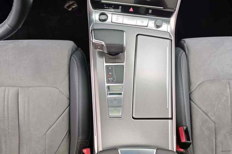 Used Audi A6L 2023 40 TFSI Luxury Dynamic Model
