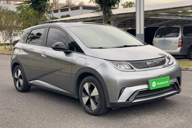 Used BYD Dolphin 2023 420 km Free Version
