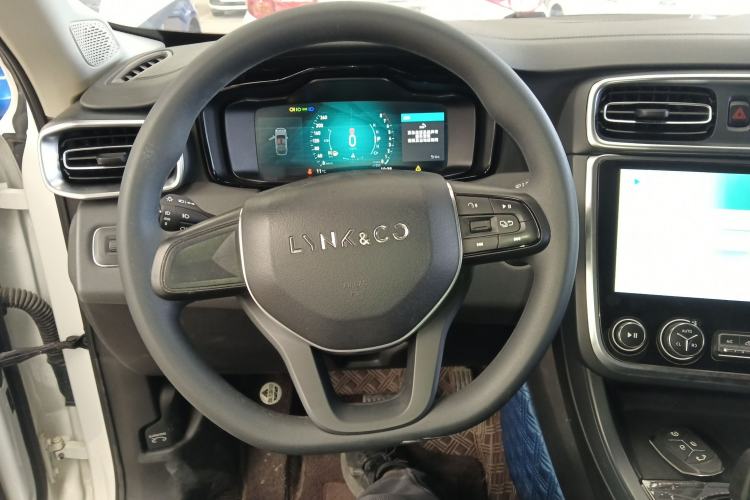 Used Lynk & Co 01 2019 2.0T Two-Wheel Drive Pure Version China VI Standard
