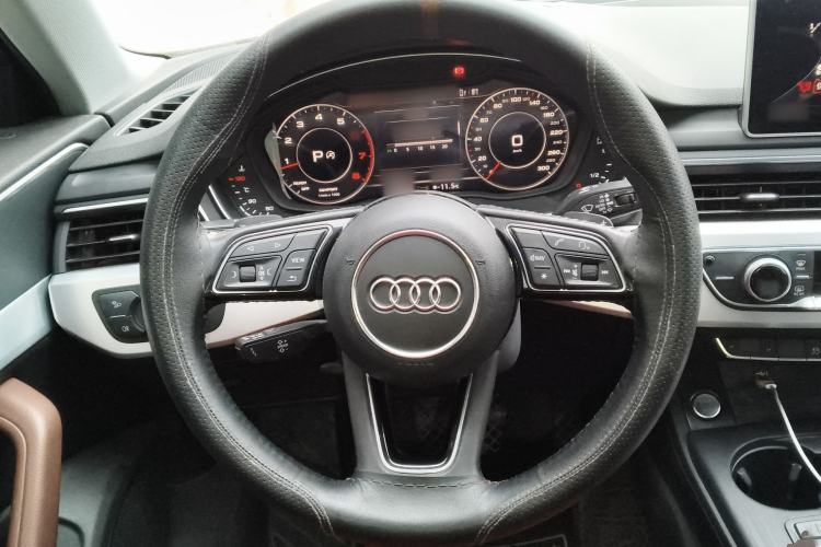 Used Audi A4L 2019 40 TFSI Fashion Version China V