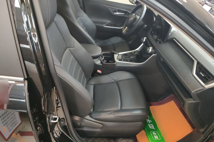 Used Toyota Wildlander 2022 2.0L CVT Two-Wheel Drive Luxury PLUS Edition
