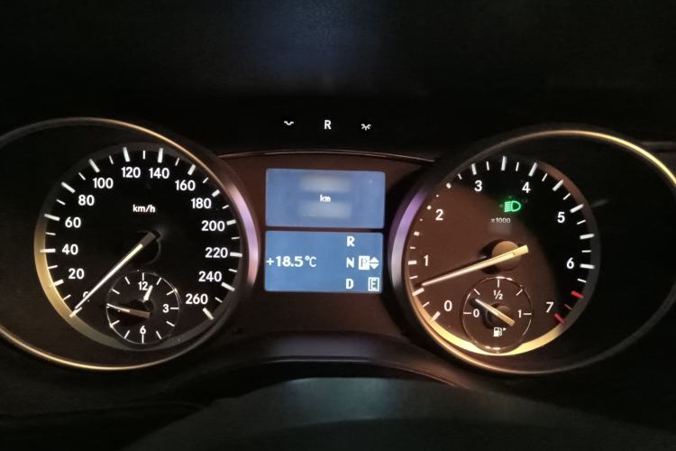 Used Mercedes-Benz R-Class 2014 R 320 4MATIC Business Model
