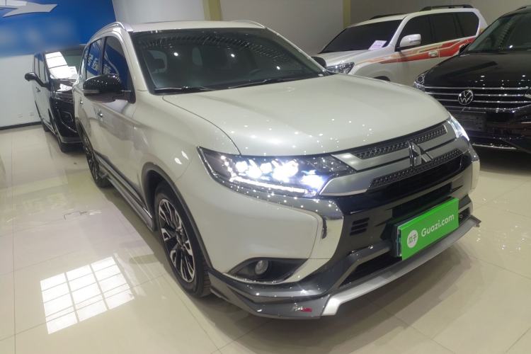 Used Mitsubishi Outlander 2020 2.4L 4x4 Zhi Xiang Edition 5 Seats
