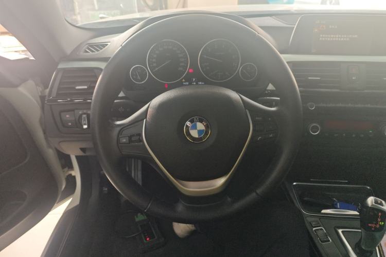Used BMW 4 Series 2014 420i Fashion Model