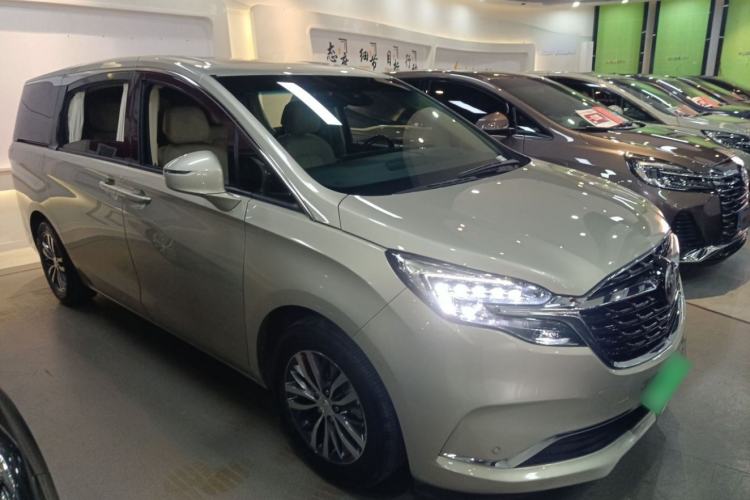 Used Buick GL8 2022 ES Landtrek 653T Luxury Edition