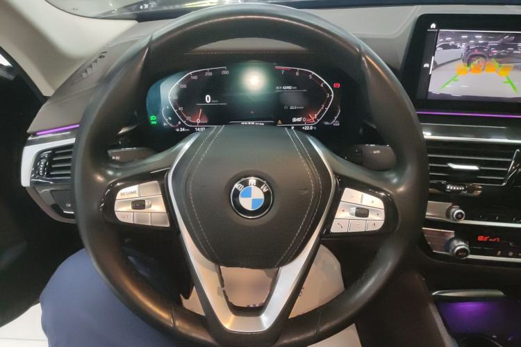 Used BMW 5 Series 2022 Second Facelift 525Li Luxury Package
