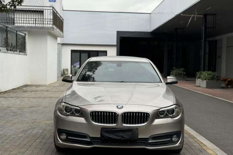 Used BMW 5 Series 2017 525Li Leading Model
